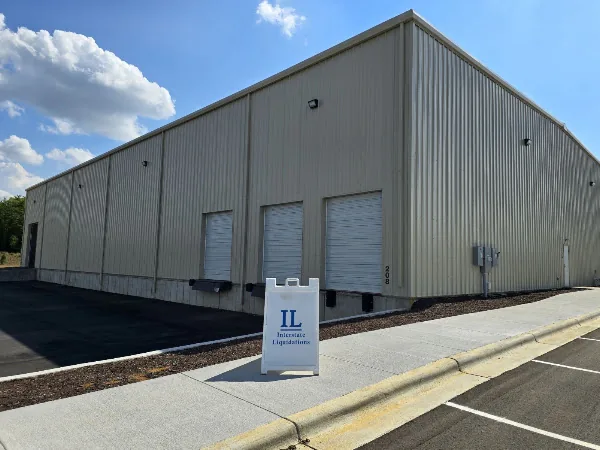 Interstate Liquidations in Dunn, NC storefront